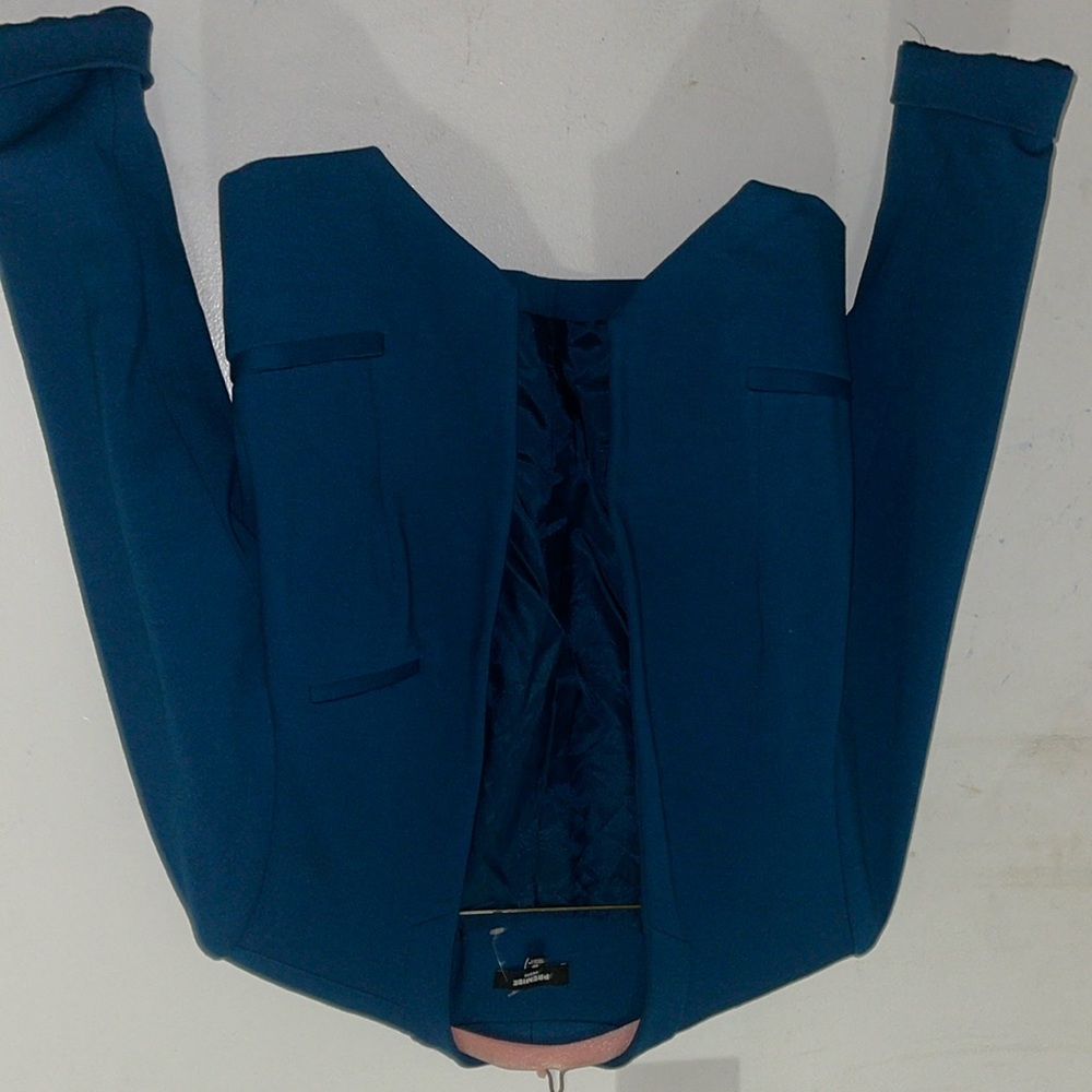 PREMISE petite crop blazer.